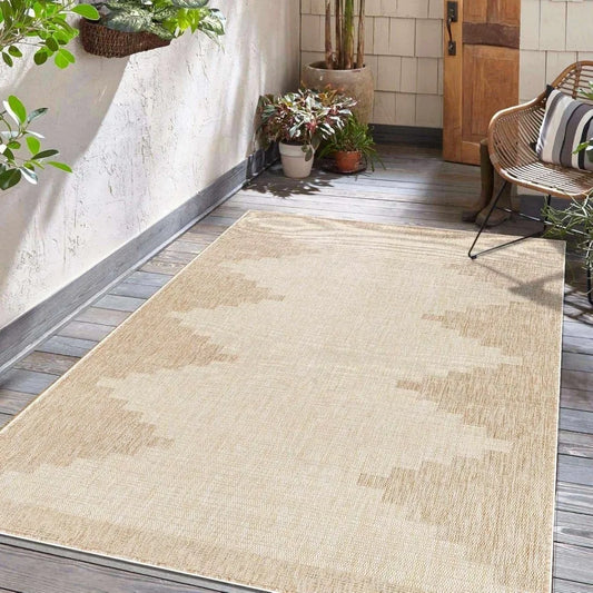 Elegant Outdoor Geometric Rug